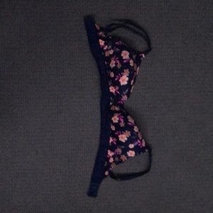 Soft blue side wired sports like bra.